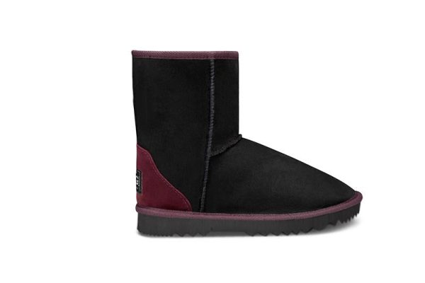 Deluxe UGG Boots - Limited Edition For Sale