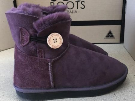 RAISIN MINI BUTTON UGG BOOTS Fashion