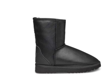 Deluxe UGG Boots - Limited Edition For Sale