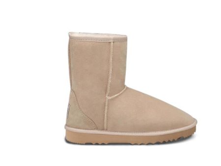 Deluxe UGG Boots For Discount