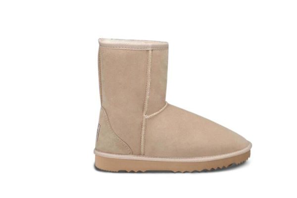 Deluxe UGG Boots For Discount