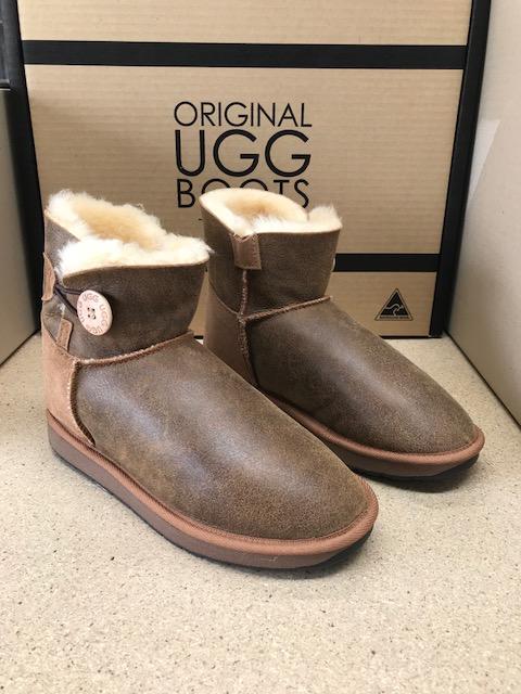 CHEST NAPA MINI BUTTON UGG BOOTS Discount