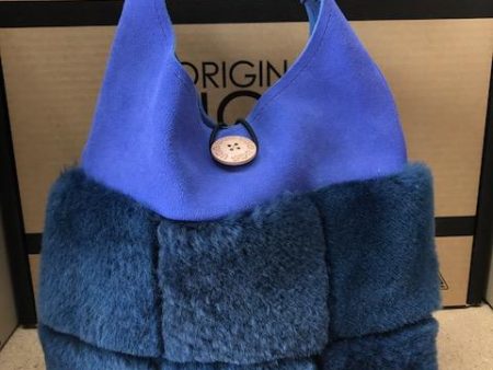 NAVY   OCEAN UGG HAND BAG on Sale