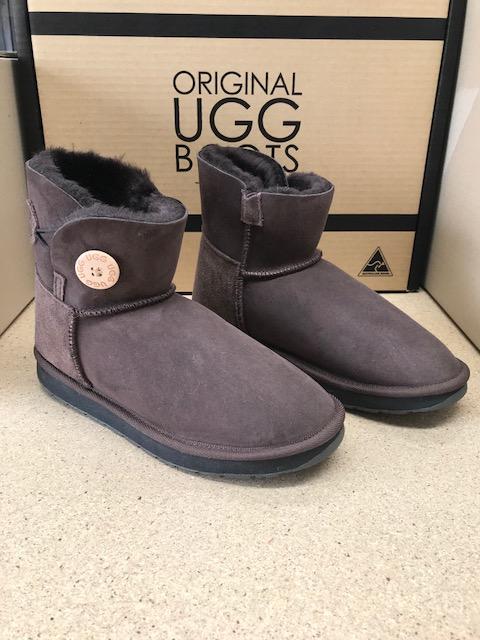 CHOC MINI BUTTON UGG BOOTS Fashion